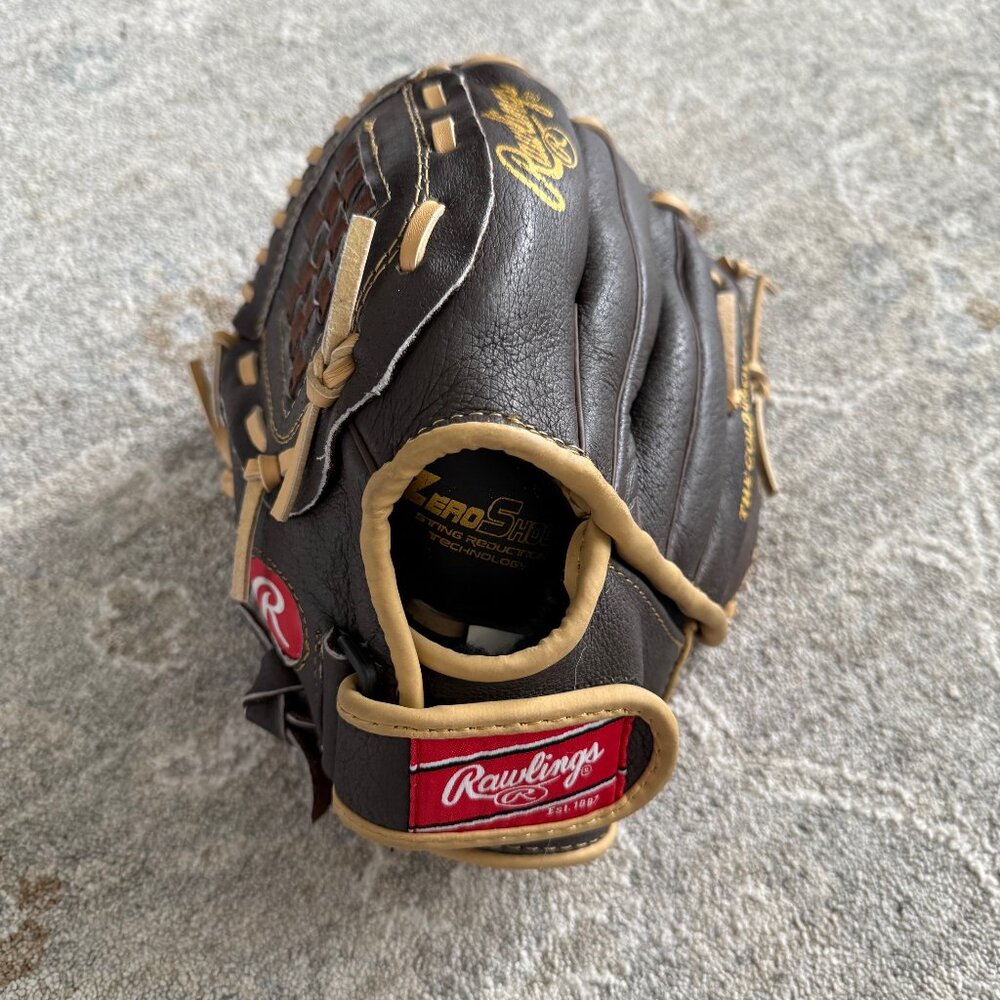 Rawlings 10'' Tee Ball Highlight Series Glove - Right hand for Left Hand Throw